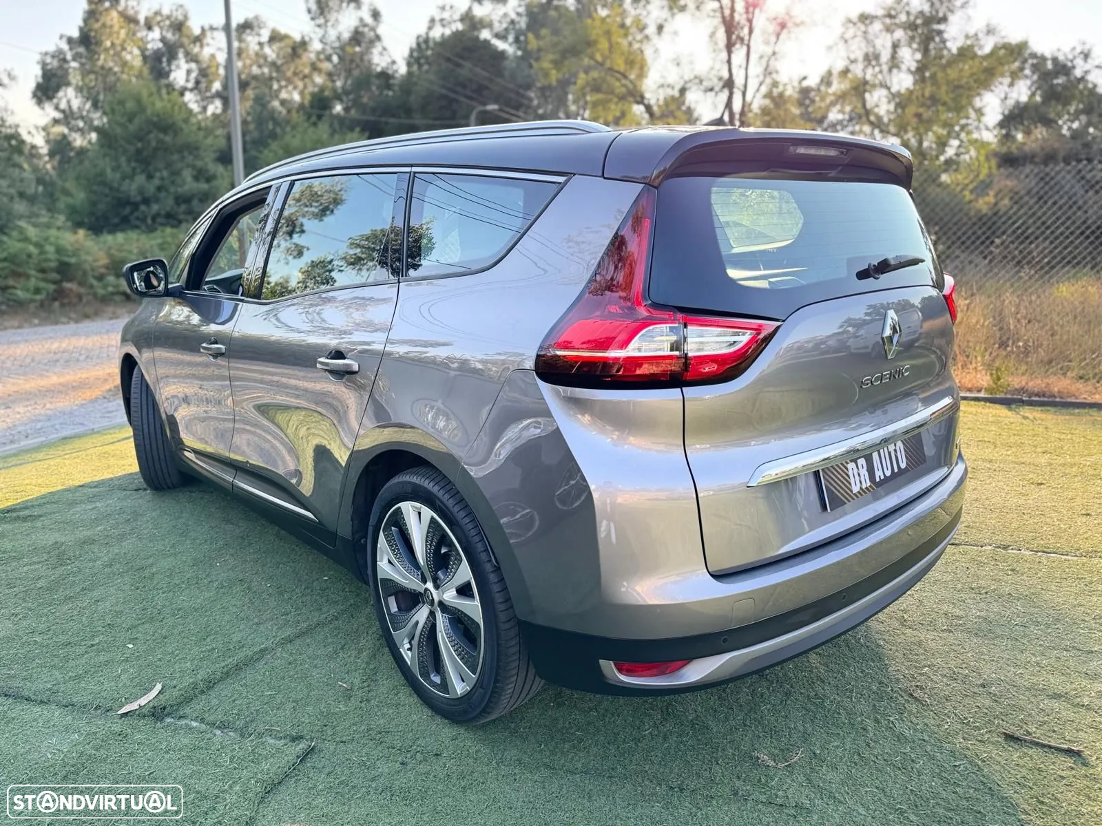 Renault Grand Scénic 1.5 dCi Intens Hybrid Assist SS - 2