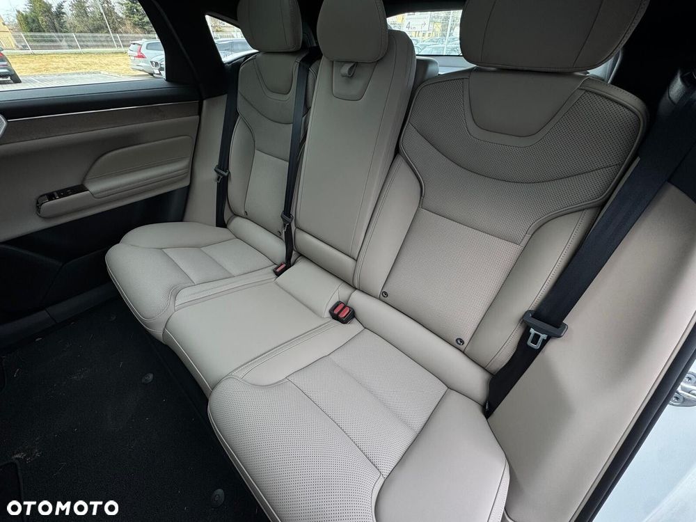 Volvo S90 - 13
