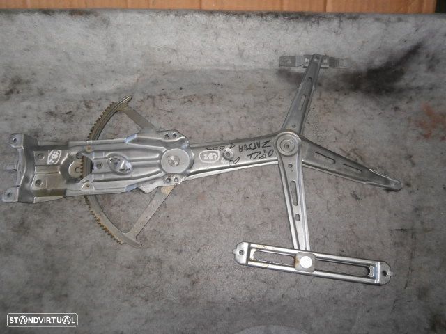 Elevador Sem Motor 9057957113 OPEL ZAFIRA 2002 5P TE - 1