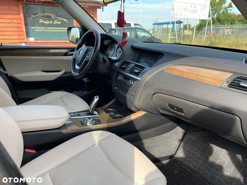 BMW X3 xDrive20d - 8