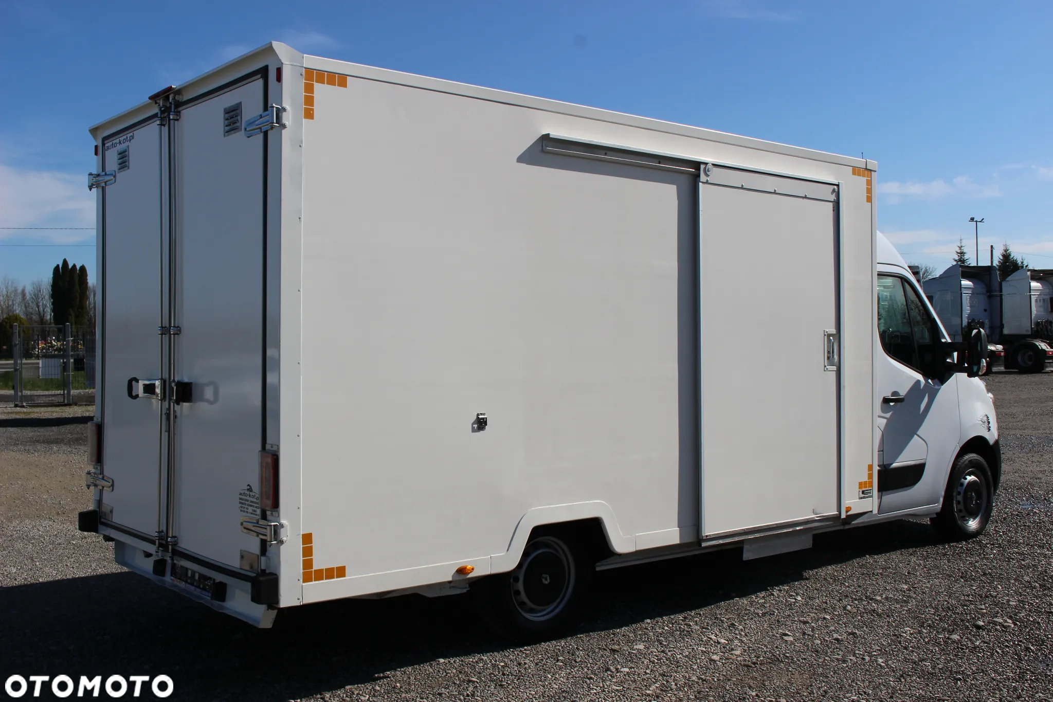 Renault MASTER 2.3*130 KM*/ KONTENER+BOCZNE DRZWI / KLIMA / CZUJNIKI COFANIA/ SERWIS / STAN IDEALNY / - 9