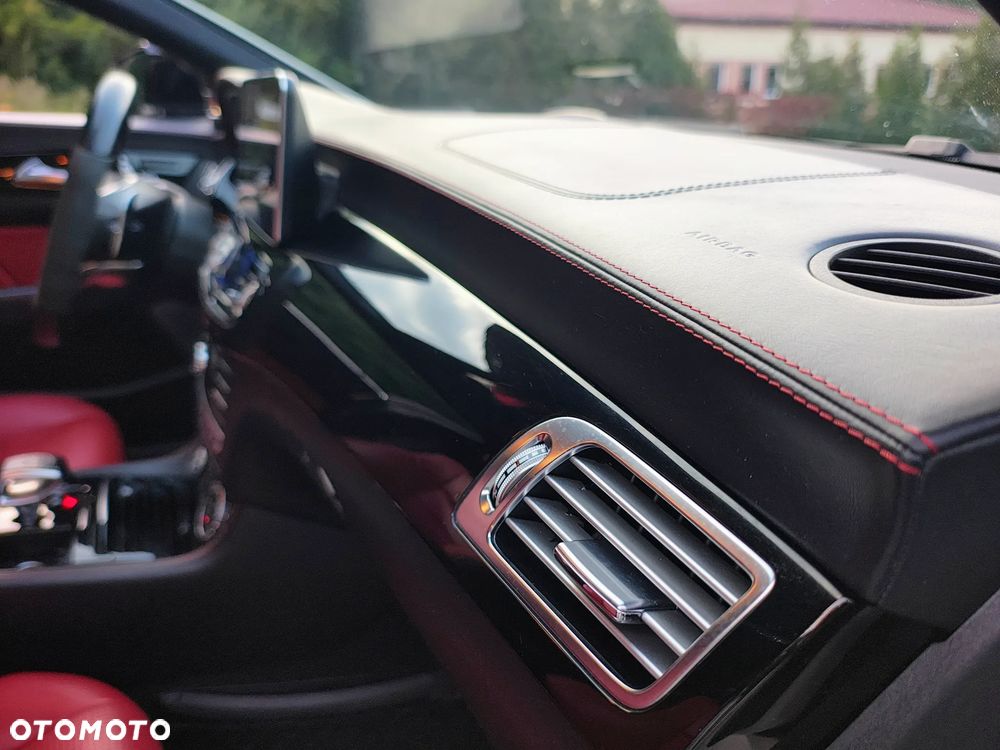 Mercedes-Benz CLS 63 AMG 4-Matic - 36