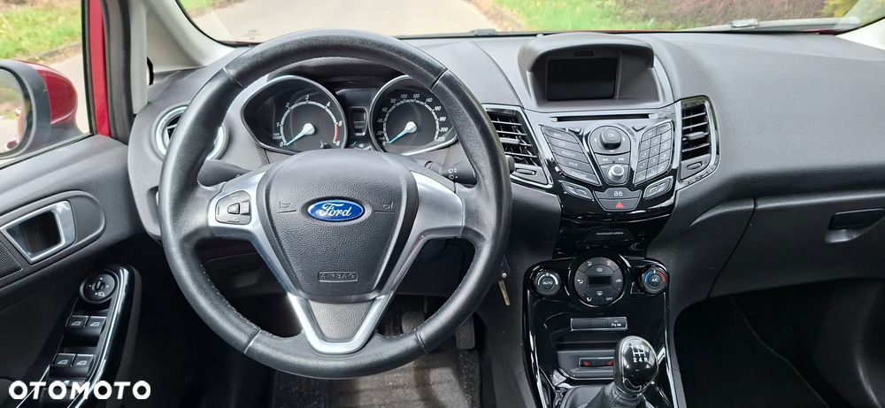 Ford Fiesta - 10