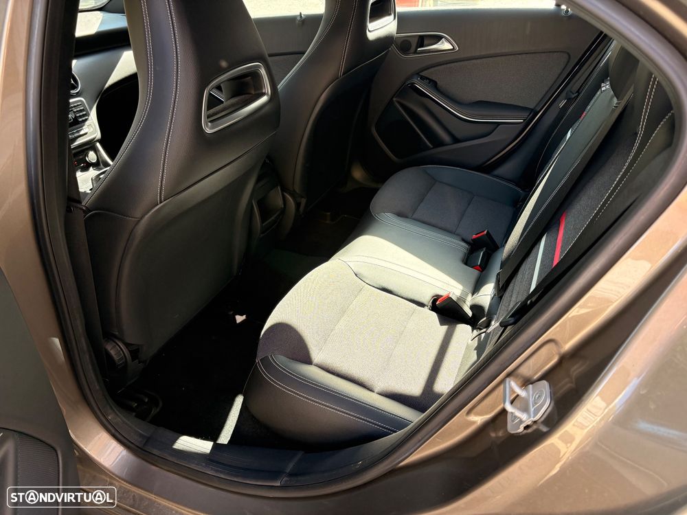 Mercedes-Benz A 180 CDI 7G-DCT Urban - 9