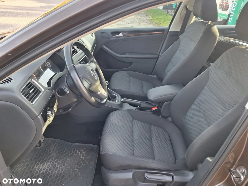 Volkswagen Jetta 1.2 TSI Comfortline Perfectline - 13