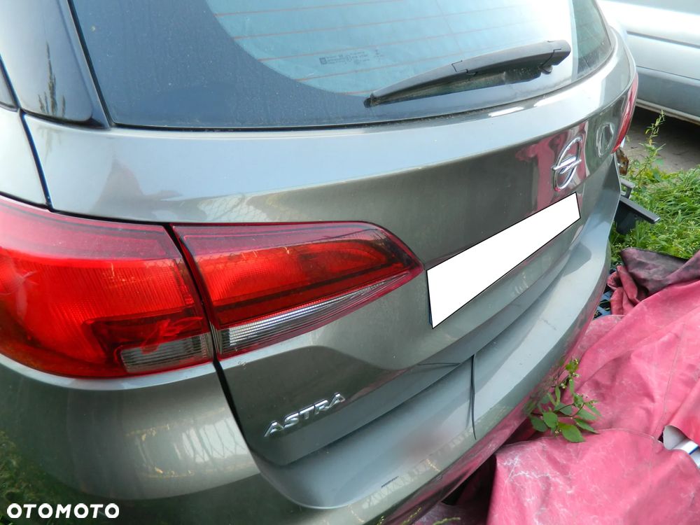 Opel Astra K Kombi Klapa Pokrywa Bagażnika Z10A - 1