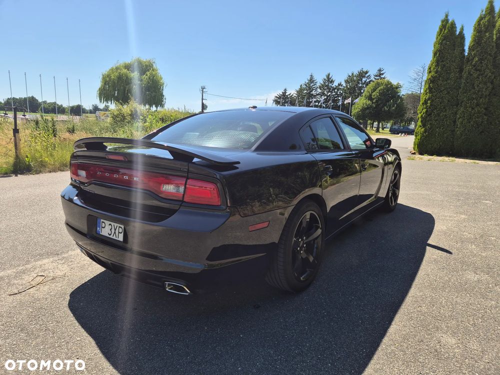 Dodge Charger - 12