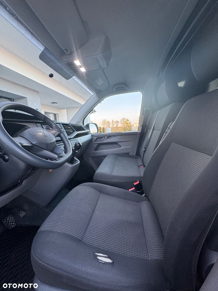 Volkswagen Transporter - 22