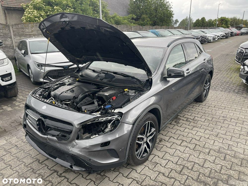 Mercedes-Benz GLA 220 CDI 4Matic 7G-DCT Style - 2