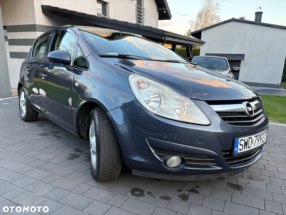 Opel Corsa 1.2 16V Cosmo - 4