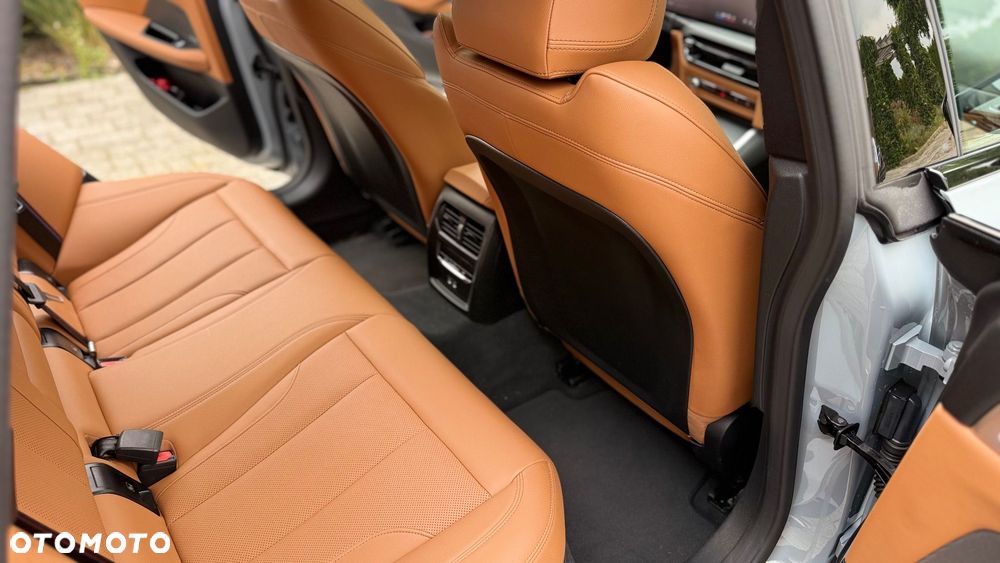 BMW Seria 4 M440i xDrive mHEV - 15