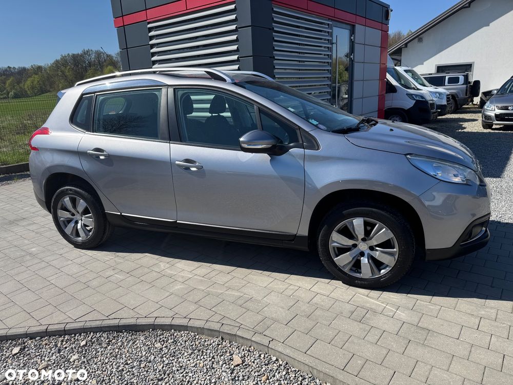 Peugeot 2008 1.2 Pure Tech Style - 2