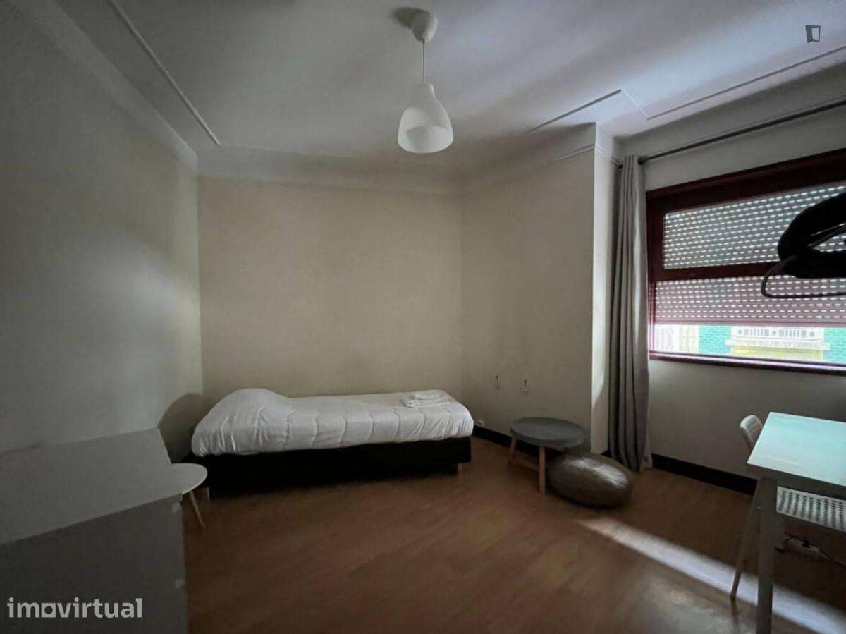 Quarto - localizado em Cedofeita Porto - Grande imagem: 2/12