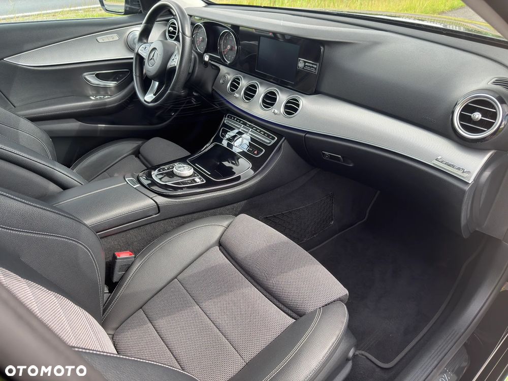 Mercedes-Benz Klasa E 200 9G-TRONIC Avantgarde - 22