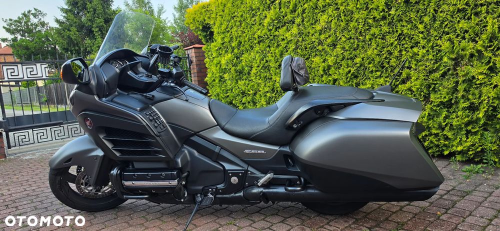 Honda GL - 6