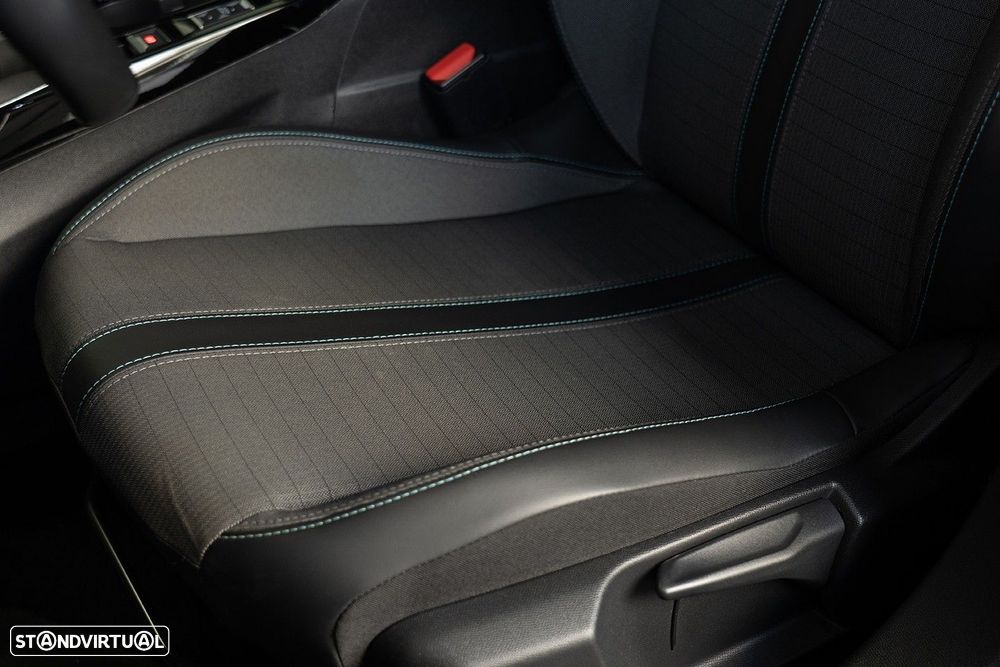 Peugeot 2008 1.5 BlueHDi Allure - 17