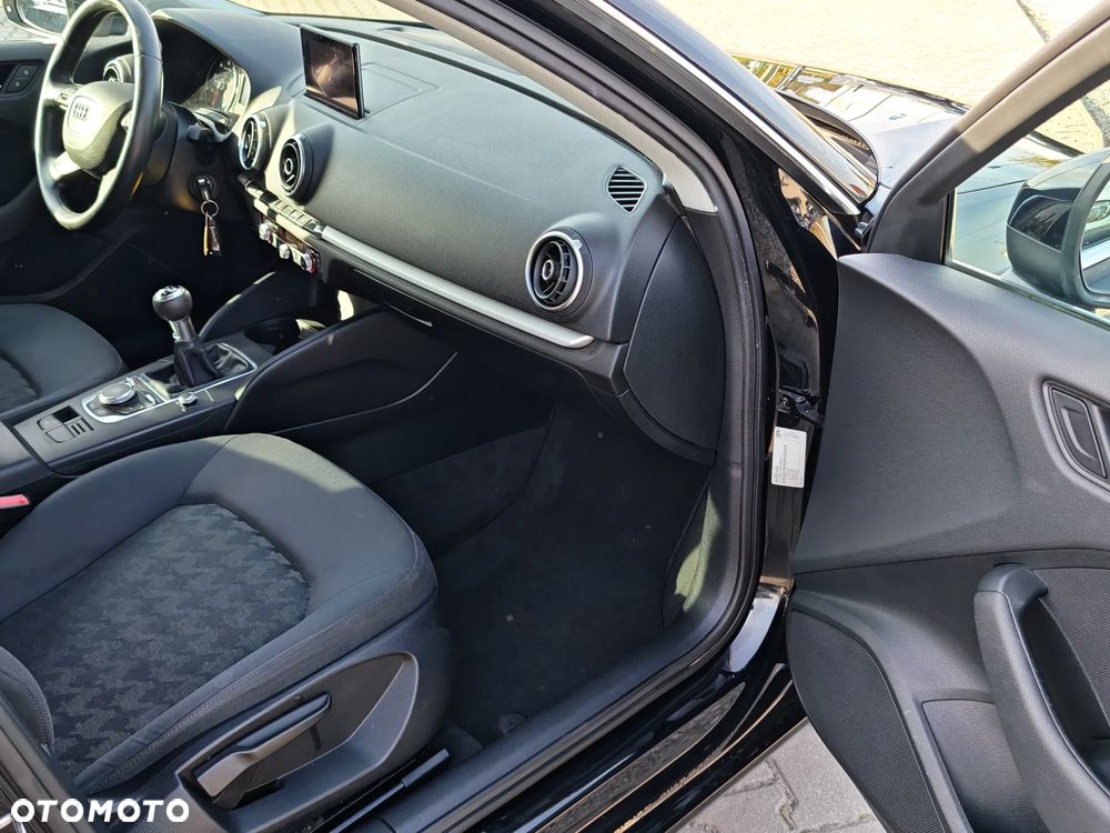 Audi A3 Sportback - 27
