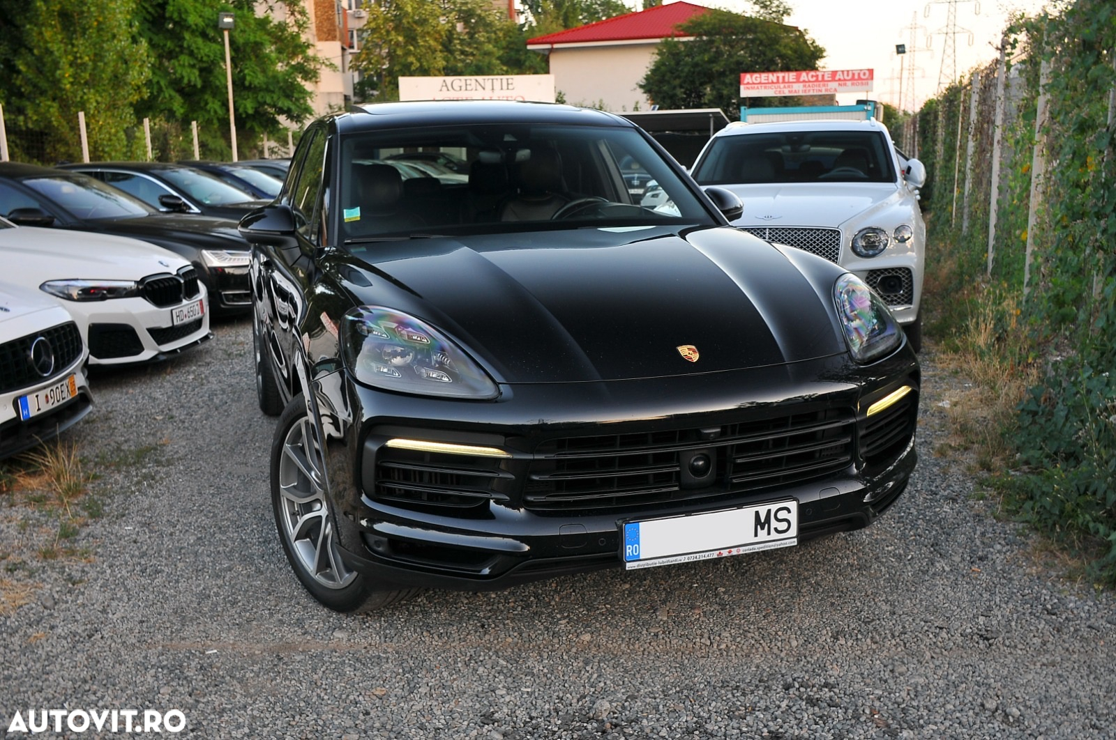 Porsche Cayenne Standard - 2