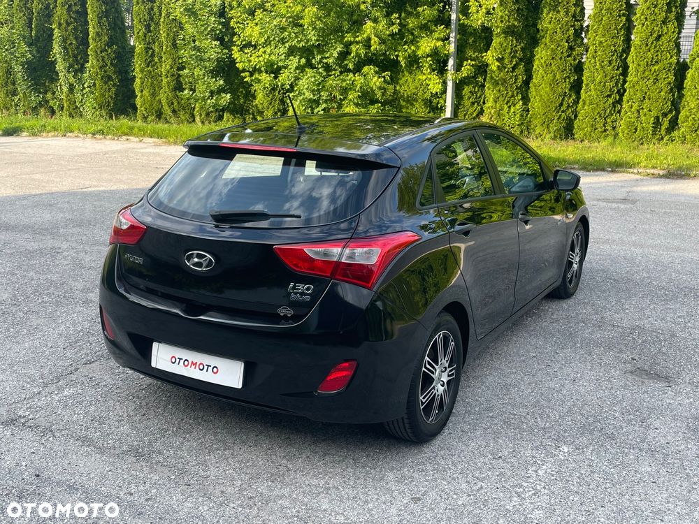 Hyundai i30 blue 1.6 CRDi Style - 30