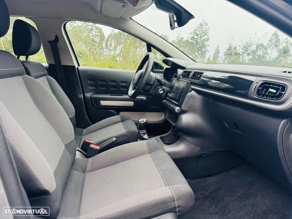 Citroën C3 1.2 PureTech Shine - 32