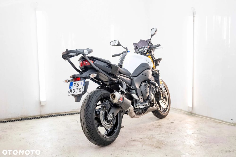 Yamaha FZ8 - 6