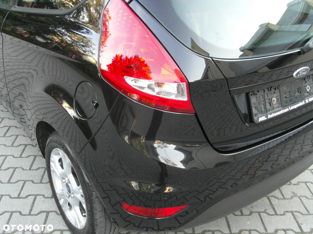 Ford Fiesta 1.25 Champions Edition - 5