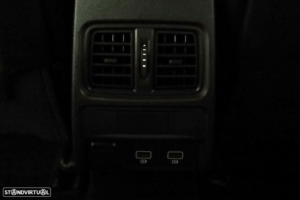 Renault Arkana 1.6 E-Tech R.S.Line - 25