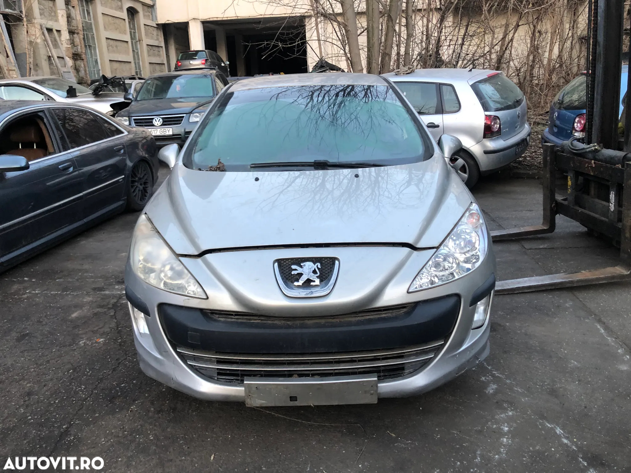 Dezmembrez Peugeot 308 gri argintiu 1.6 HDI cutie automata - 5