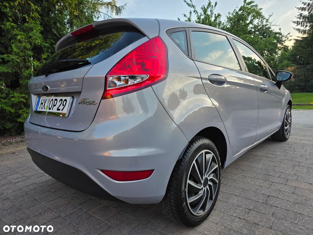 Ford Fiesta 1.4 Champions Edition - 14