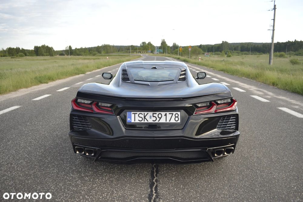 Chevrolet Corvette - 6