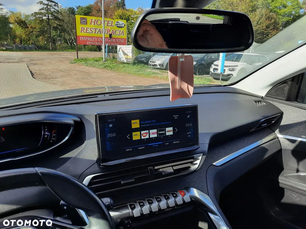 Peugeot 3008 1.5 BlueHDi Road Trip S&S EAT8 - 31