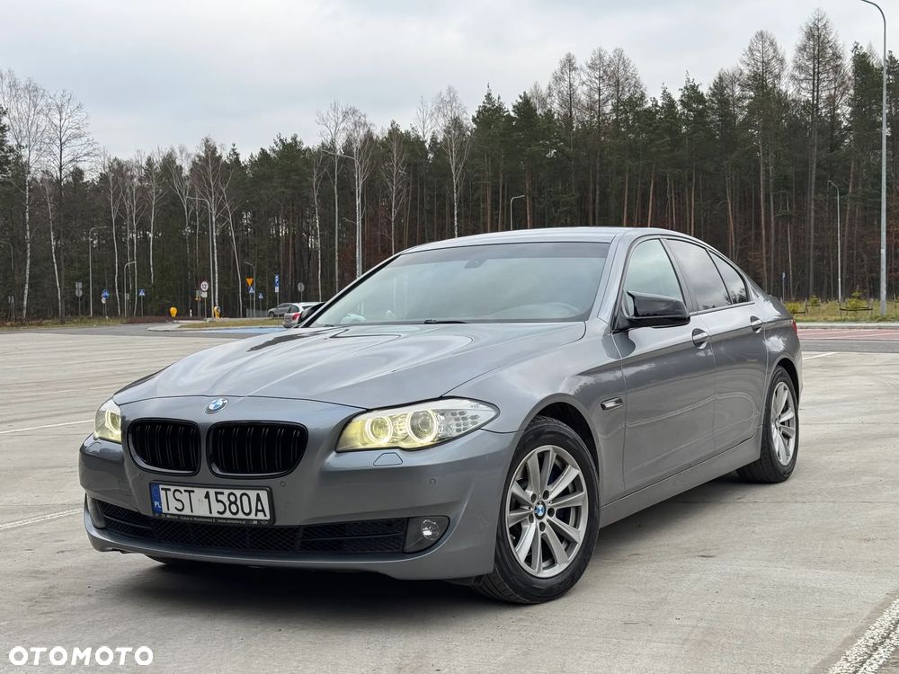 BMW Seria 5 525d xDrive Sport-Aut - 1