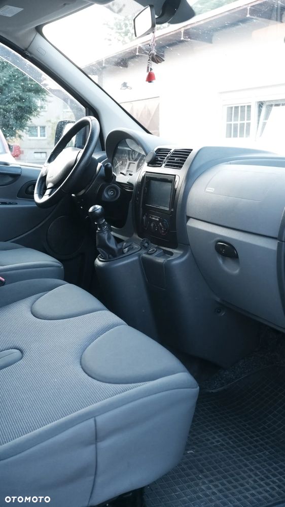 Peugeot Expert - 8