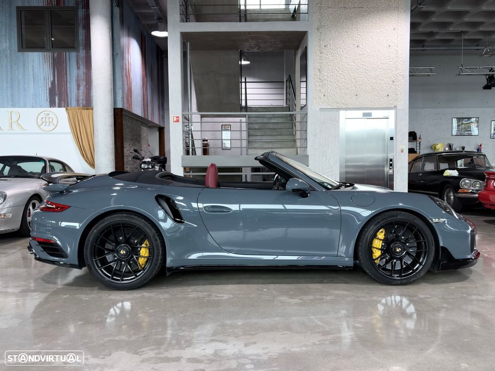 Porsche 911 (991) Turbo S Cabriolet - 2