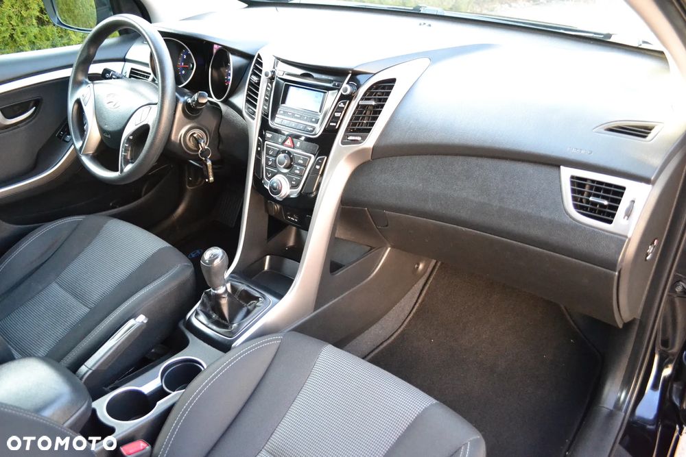 Hyundai i30 1.4 Comfort - 25