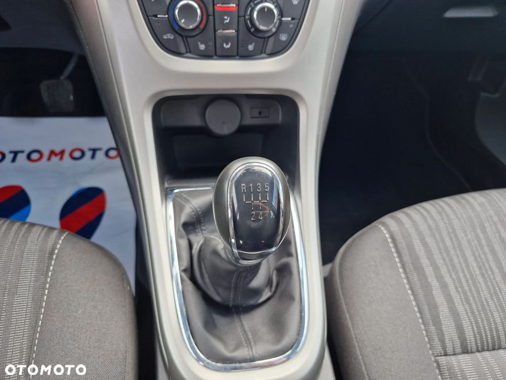 Opel Astra - 25
