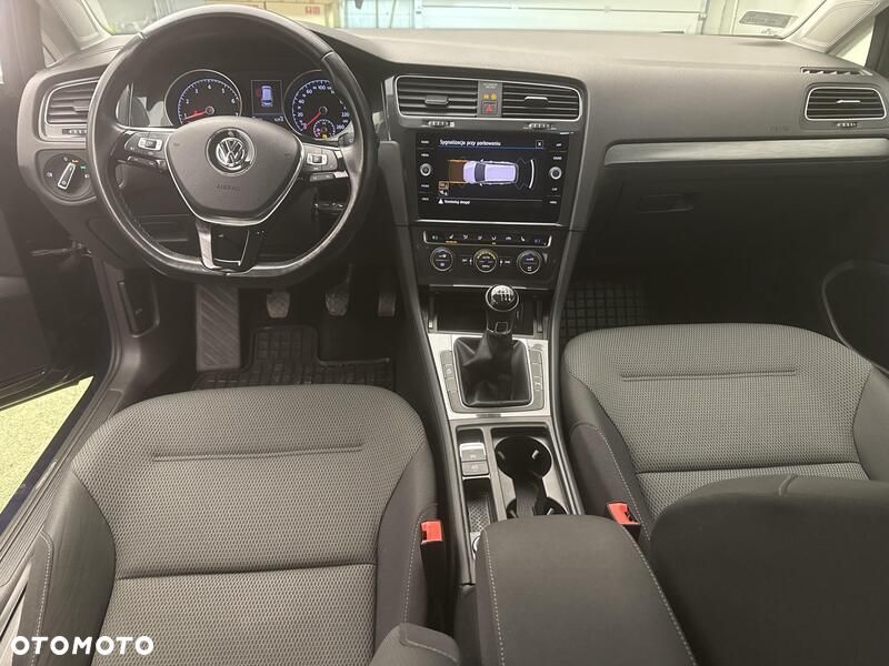 Volkswagen Golf 1.5 TSI BMT Evo Comfortline - 22