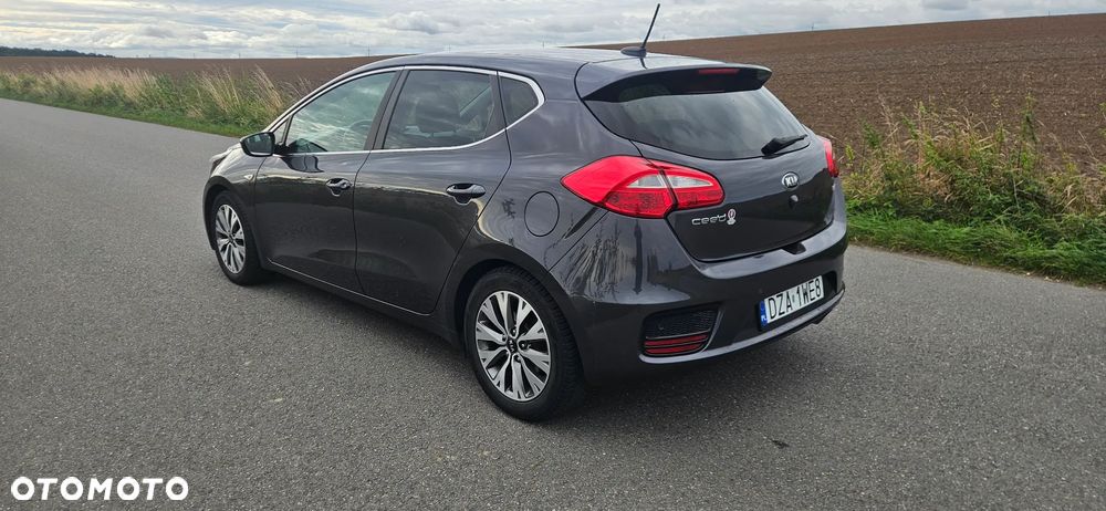 Kia Ceed 2016 photo 4