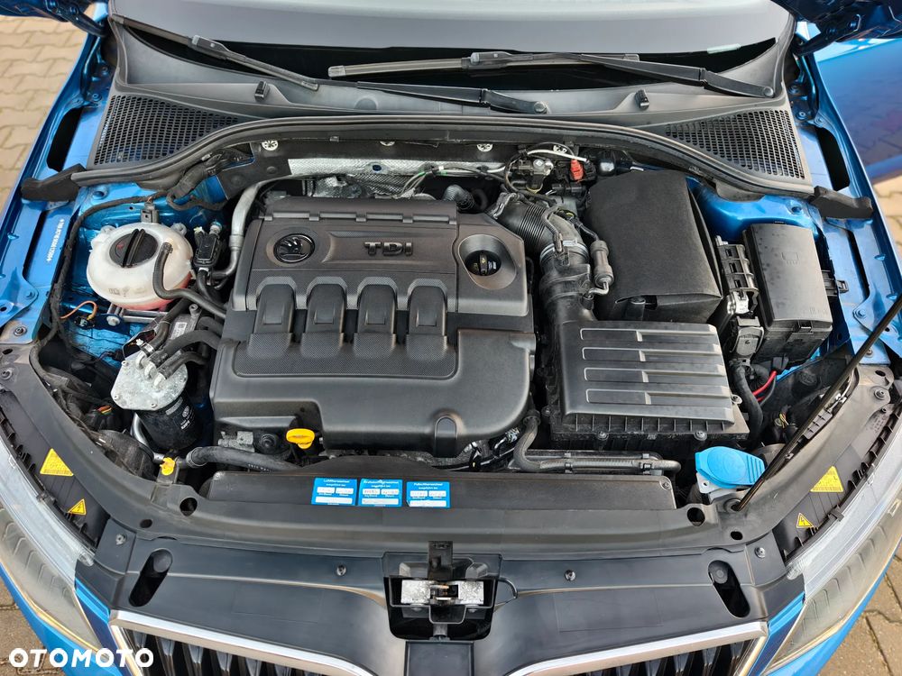 Skoda Octavia 2.0 TDI DSG RS - 26