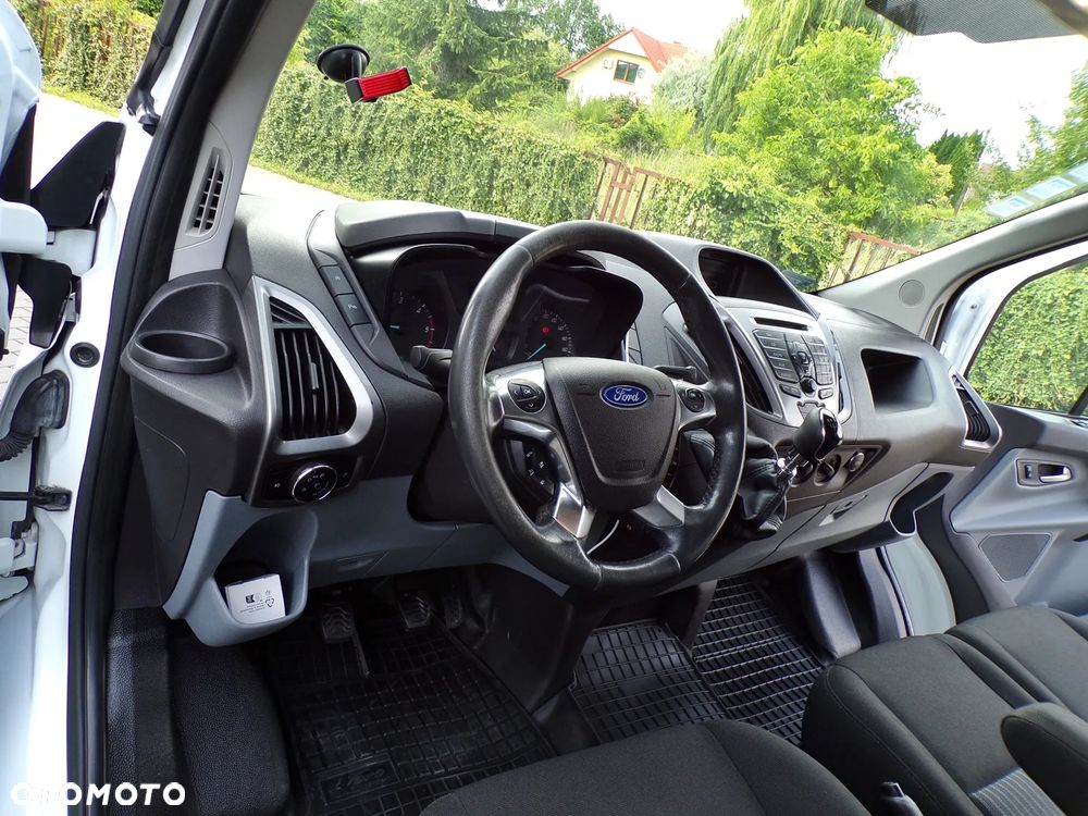 Ford Transit CUSTOM - 15