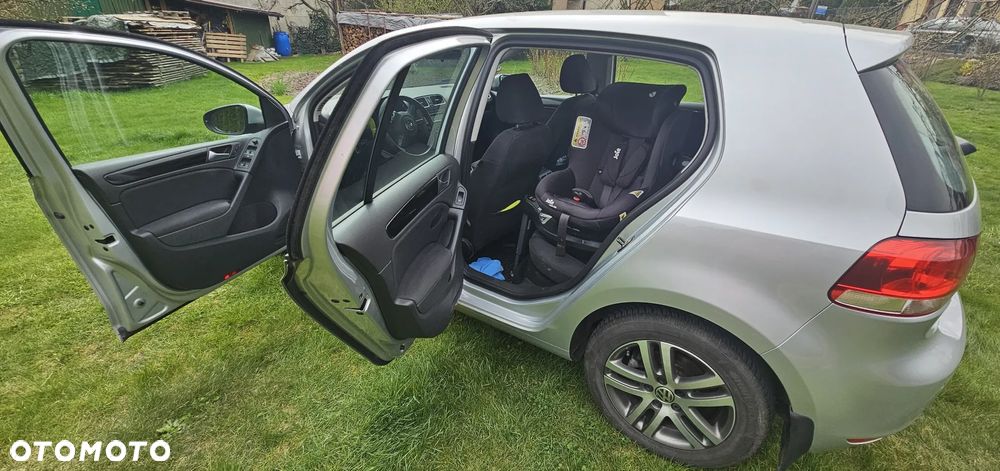 Volkswagen Golf 1.6 TDI Highline - 6