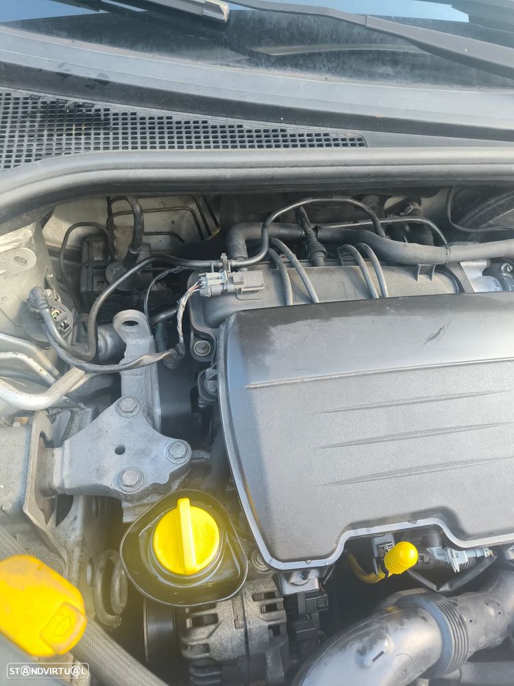 Renault Clio 1.2 16V Dynamique - 36