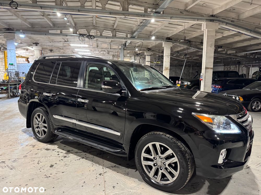 Lexus LX 570 - 10