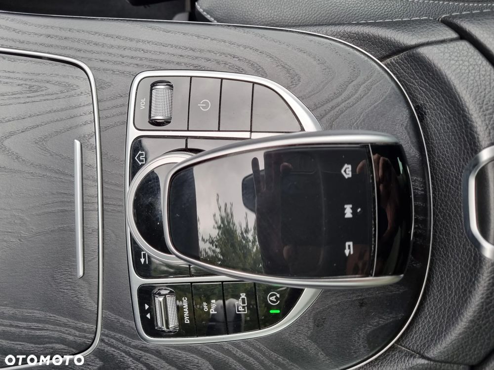 Mercedes-Benz Klasa E 220 d Business Edition 9G-TRONIC - 21