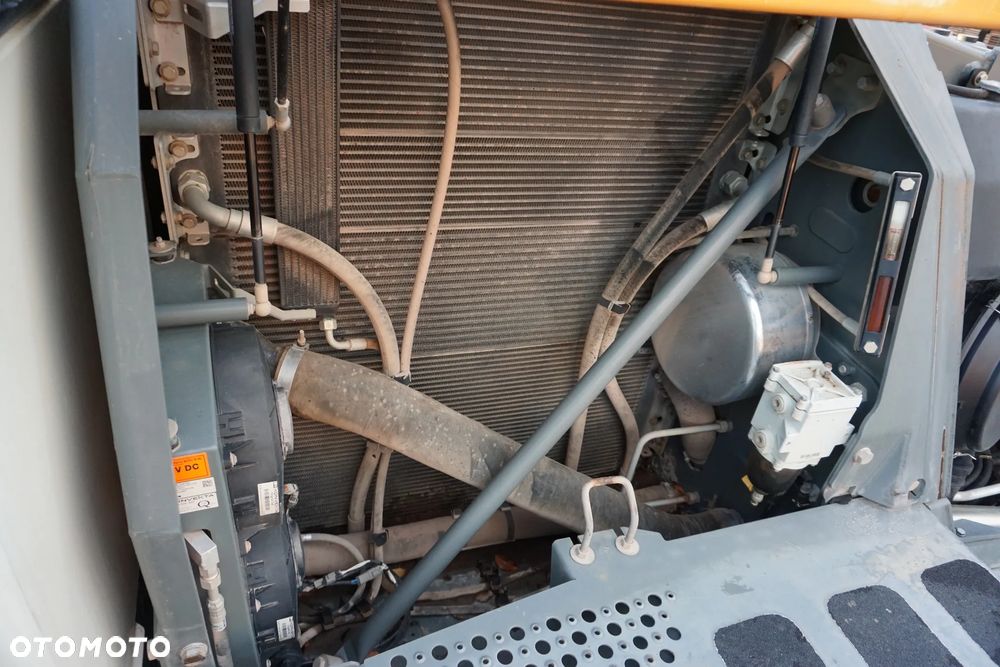 Liebherr L 566 xpower - 10