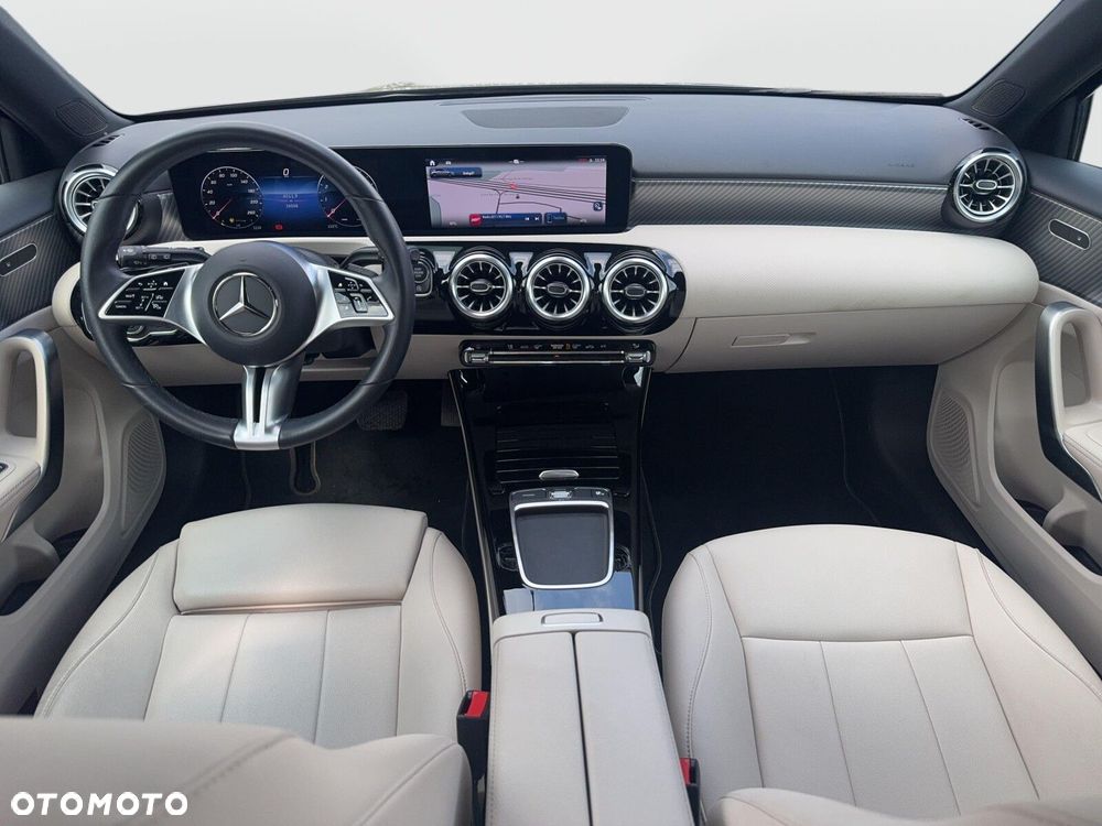 Mercedes-Benz Klasa A 200 Progressive 7G-DCT - 21
