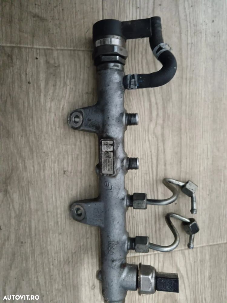 Rampa injectoare 1.4 tdi cus vw polo 6r skoda fabia 3 rapid audi a1 seat ibiza 04b130093