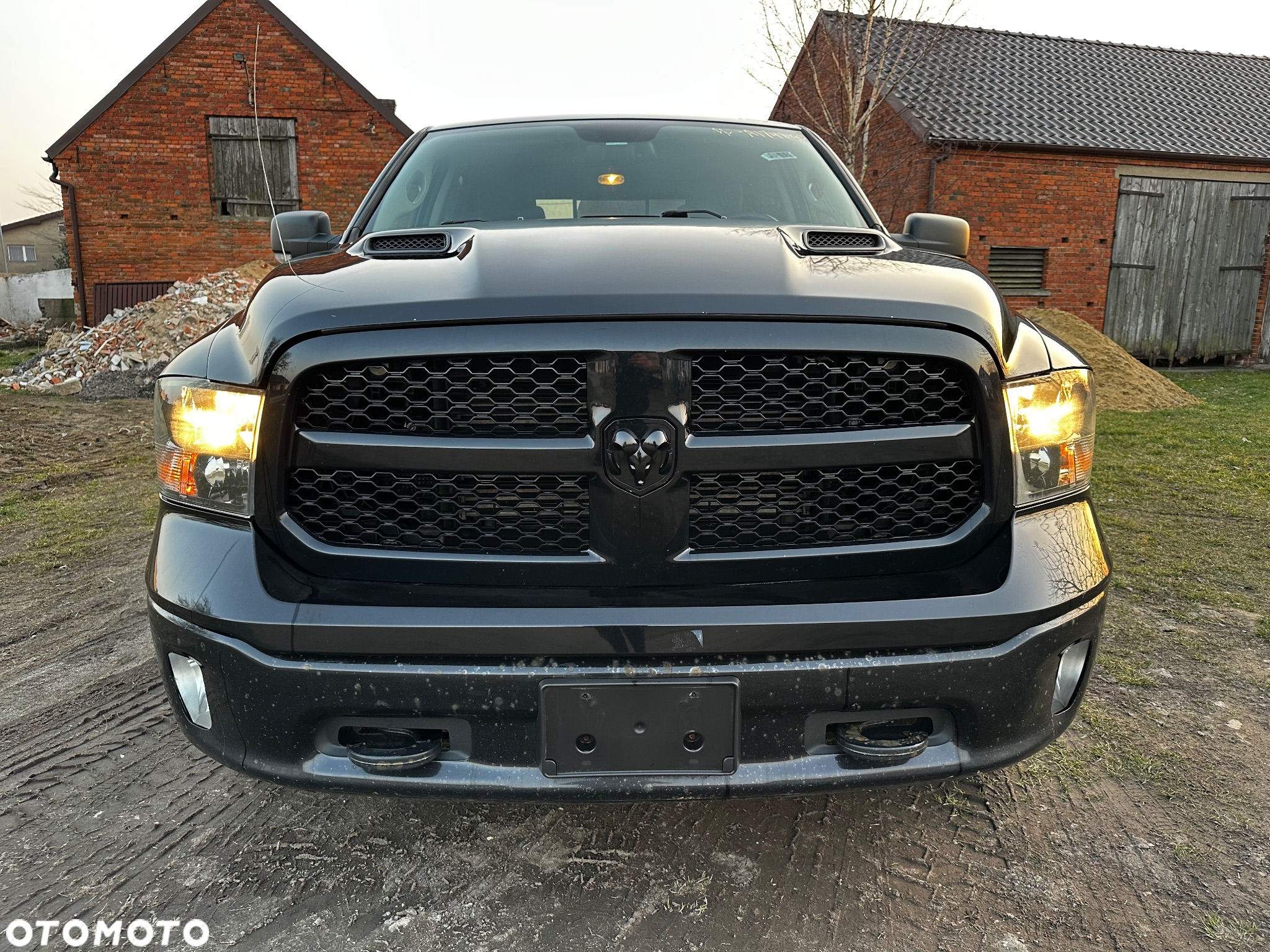 RAM 1500 Crew Cab Laramie - 3