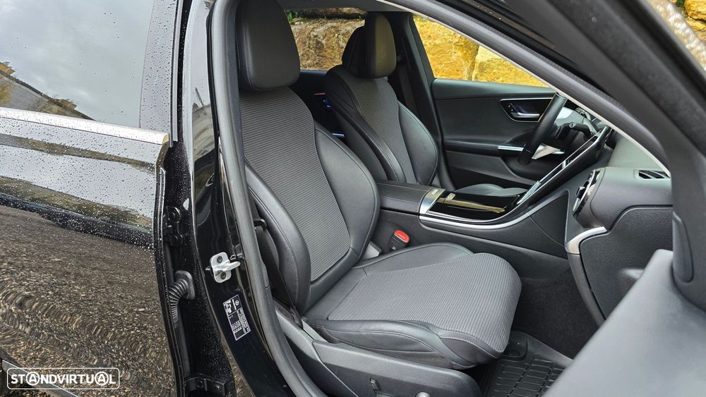 Mercedes-Benz C 200 - 60