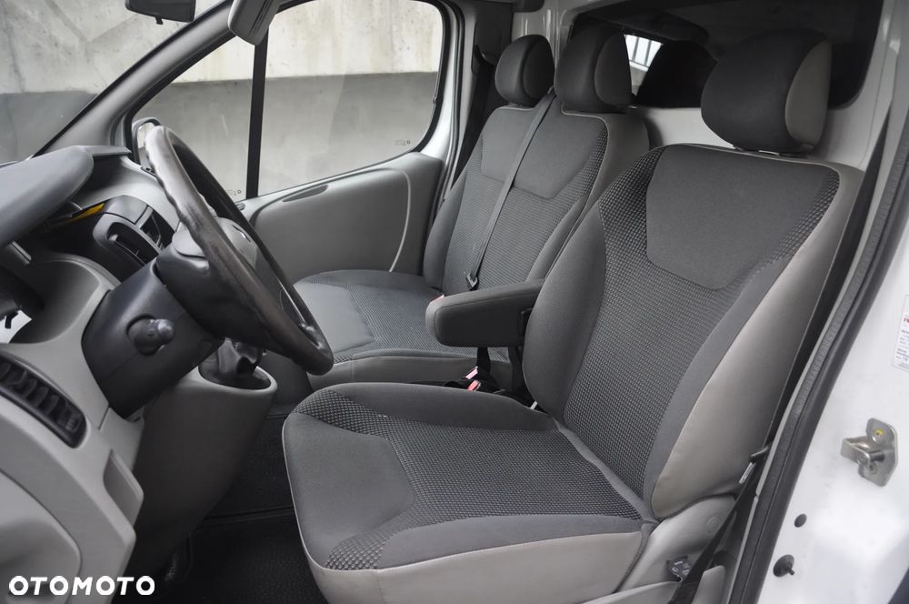 Renault Trafic - 19